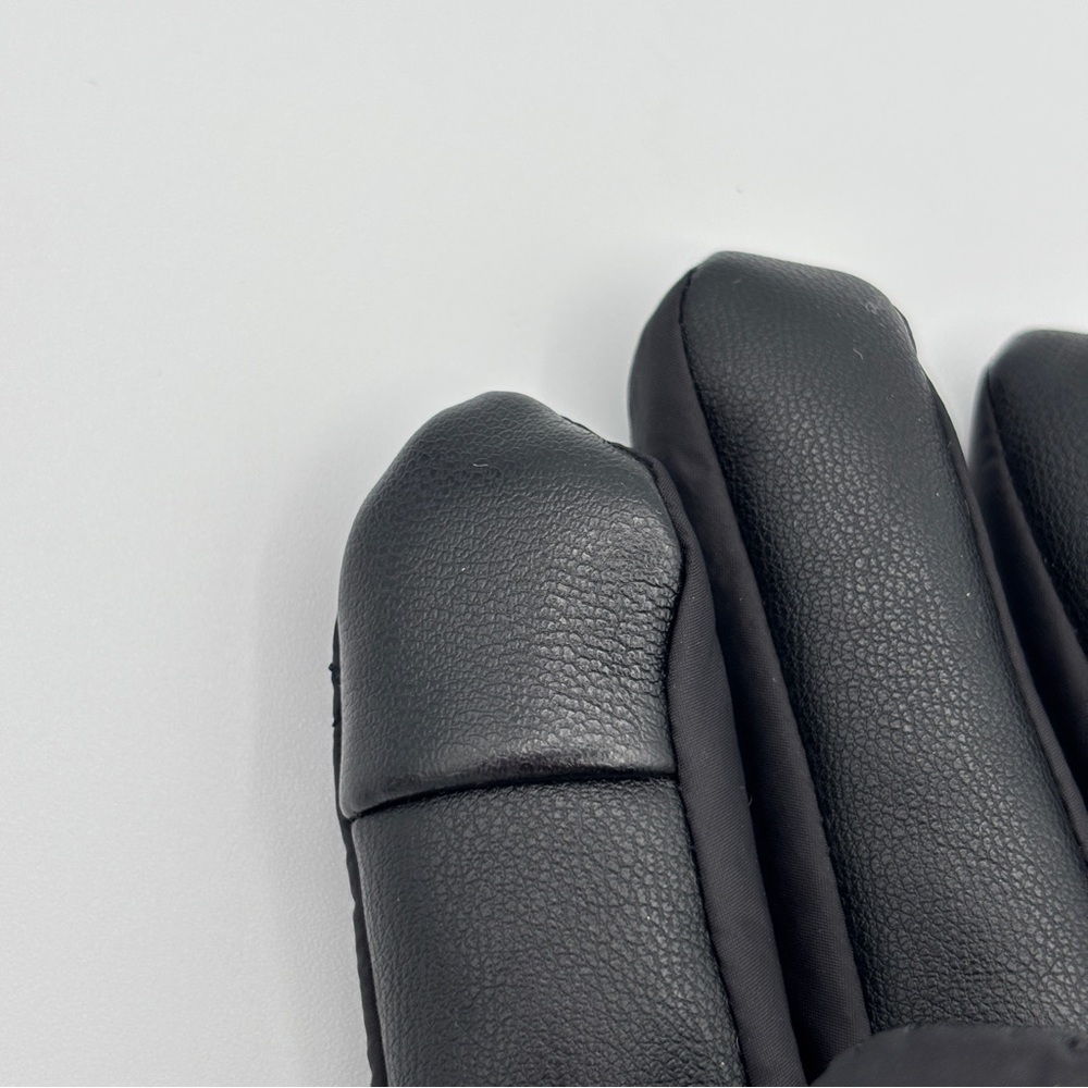 Joe Fresh Women’s Black Quilted Gloves with Faux Fur Trim size Small- Medium - Picture 9 of 12